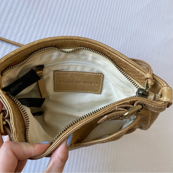 Club Monaco gold clutch - Picture 2 of 6